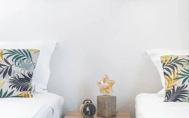 Sea City and Mountain View Apartment