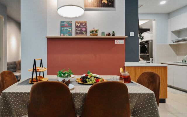 Legasi Kampung Bharu Guesthouse