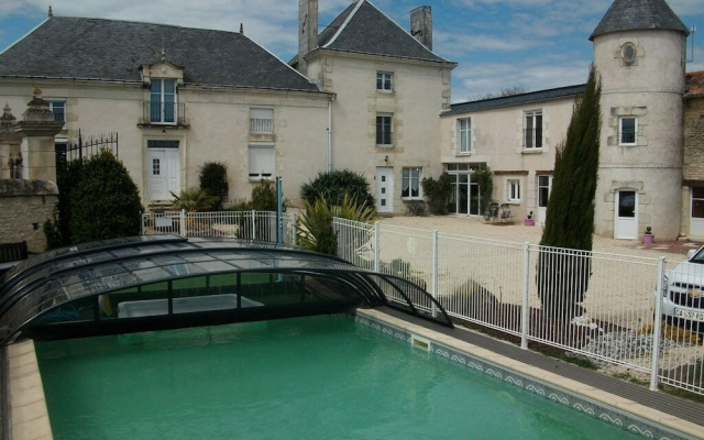 Chambres dHôtes Logis des Deux Tours