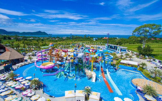 Private Beach Majestic Pool Villa Pattaya