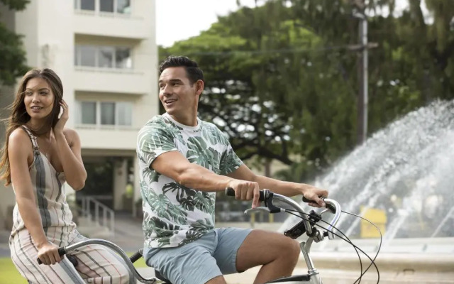 Lotus Honolulu at Diamond Head