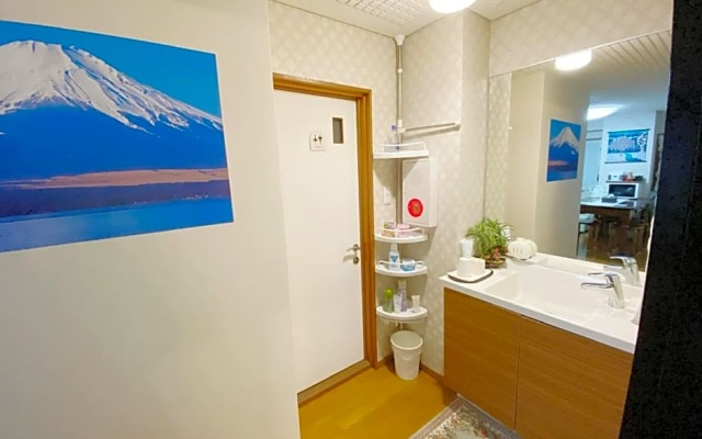 GuestHouse017徳島個室 飲食街中心 阿波踊り会館7分 文理&徳島大学 アスティとくしま車8分