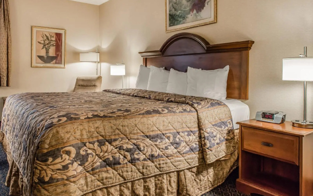Econo Lodge Wexford