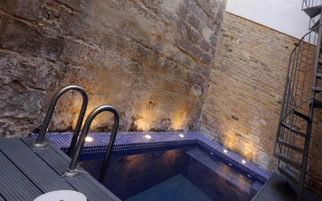 Loft independiente con Piscina compartida en Centro de Valencia