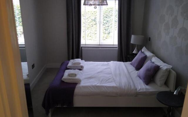 Modern 2 Bed Flat in Maida Hill near Kensal town in for up to 4 people - 9mins to tube station