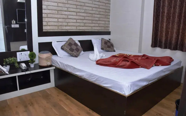 Hotel Qadri 400 Mtrs from Dargah