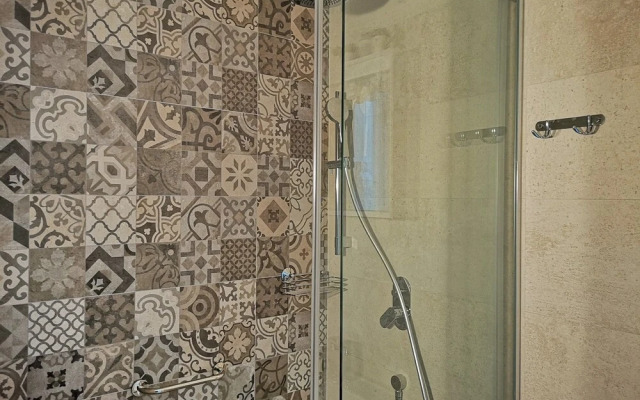 Rose One Bedroom Apartment -25