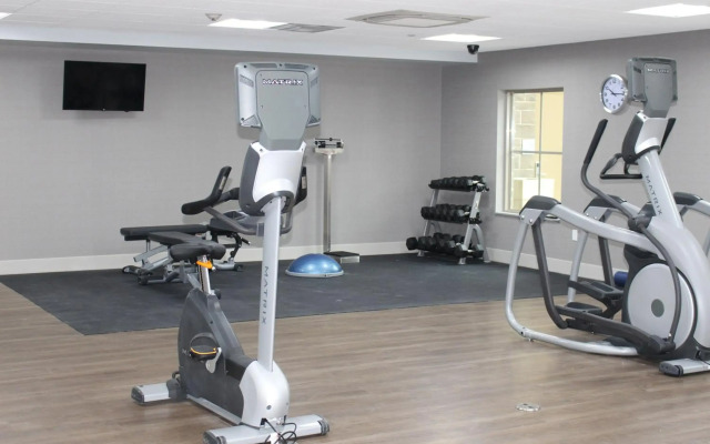 Holiday Inn Express & Suites Shawnee-Kansas City West by IHG