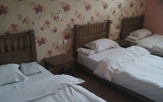 Lucky Family Hostel