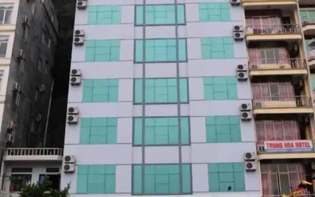 My Ngoc Hotel Catba