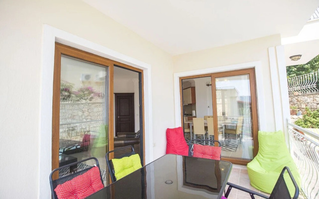 Villa Asma by Akdenizvillam