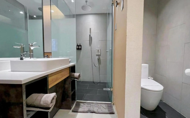 Erian Hotel