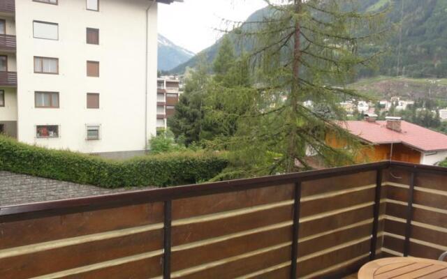 Relaxed 13 Apartment