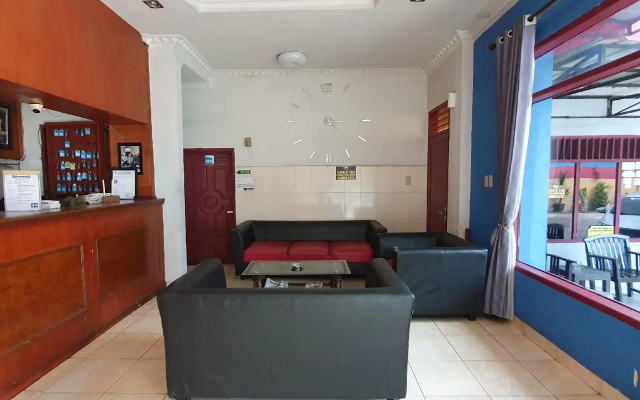 Serena Anggrek Hotel