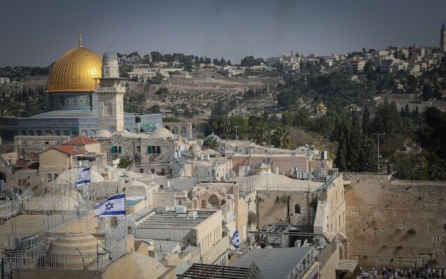 Western Wall Luxury House