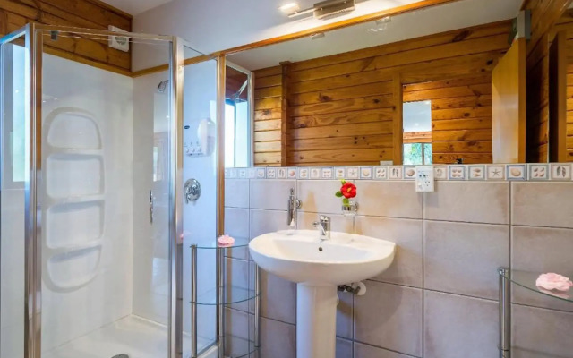 Kimi Ora Eco Resort