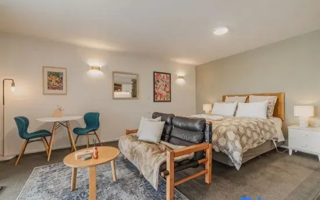 Ohana Hillside Haven - Serene Getaway 4BR