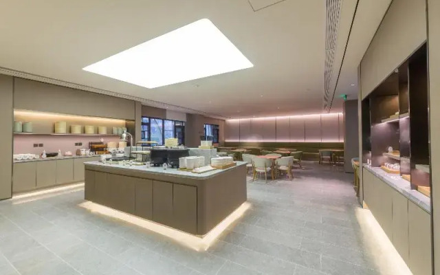 Ji Hotel (Wuhan Jinyin Lake)