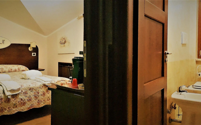 Glamour Bed And Breakfast