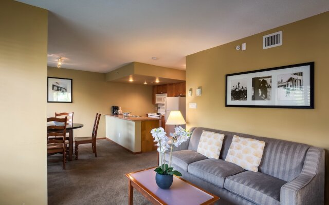 Whistler Cascade Lodge