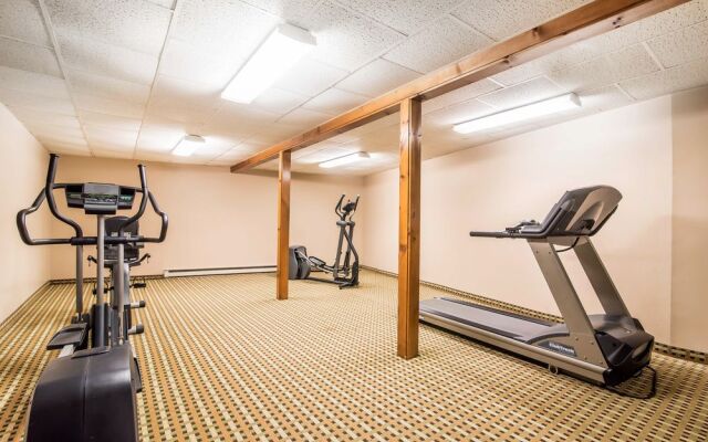 Econo Lodge Inn & Suites Lincoln