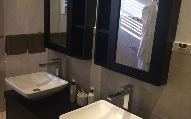 Topiary Vineyard Cottages