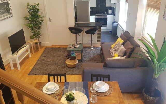 Spacious 3 Bed in the Heart of London