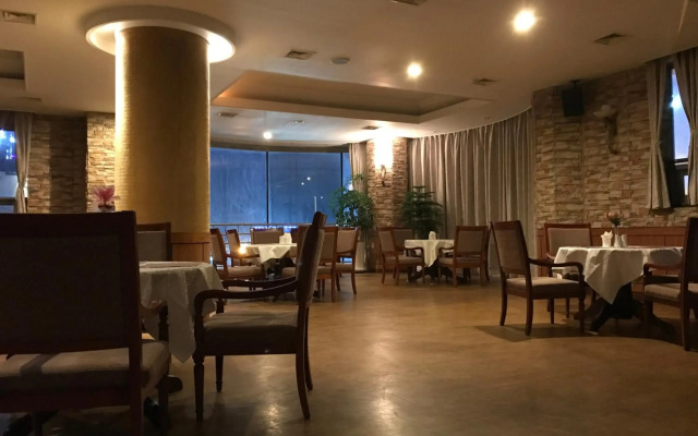 Ocean View Hotel