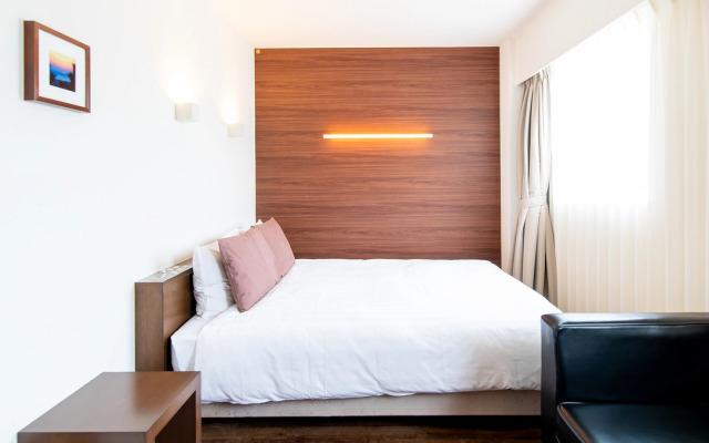 Hotel day by day