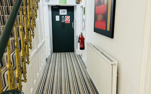 Carlton Courth Hotel Eastbourne