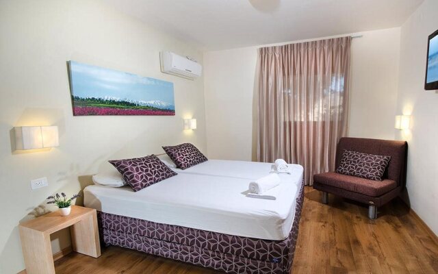 Malkiya TravelHotel
