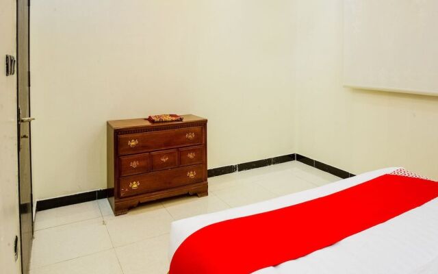 OYO 488 Nomas Plaza Of Housing Units