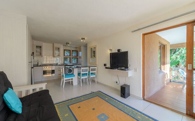 San Lameer Villa Rentals 10401