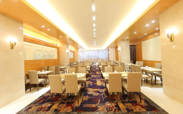 Aurum International Hotel