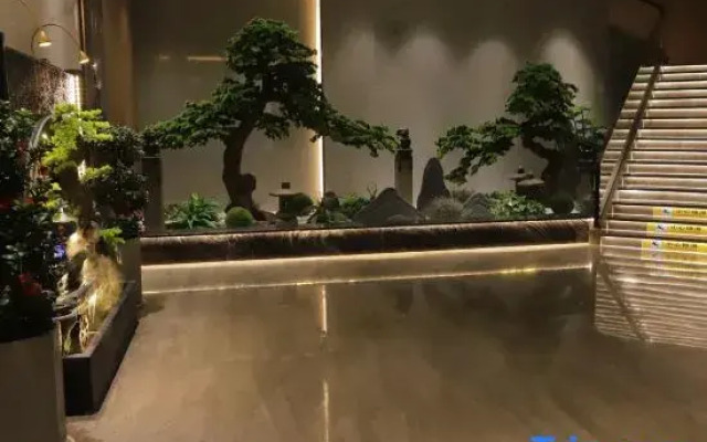 Xi'an Holiday Hotel (Xiangyin Zongxu Square)