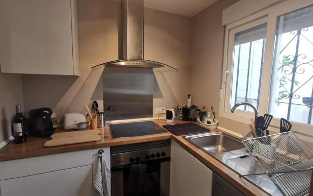 Refurbished 2-Bed Apartment in El Paraiso Alto
