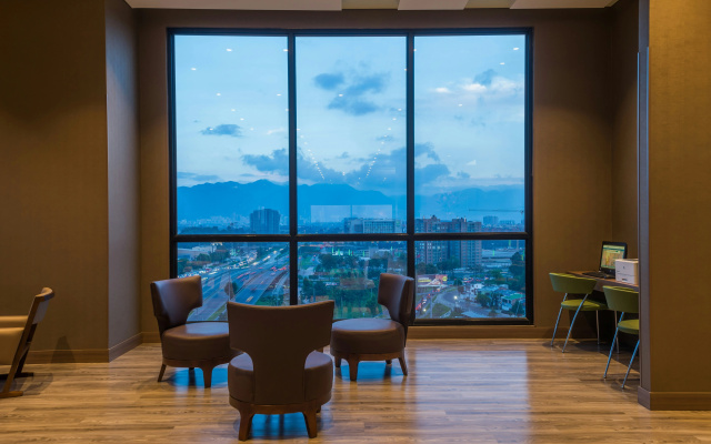 Hampton by Hilton Bogota Airport