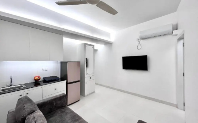 375 sqft 3 cozy Studio with Pool & Gym