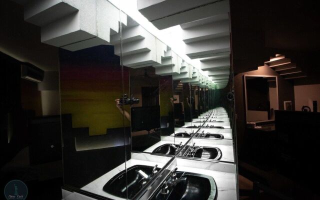 New York Hotel - Motel