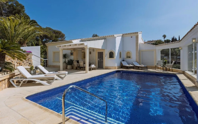 Rijos in J vea With 3 Bedrooms and 3 Bathrooms