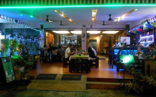 Lemongrass Hotel