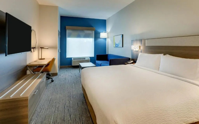 Comfort Suites Magnolia Greens