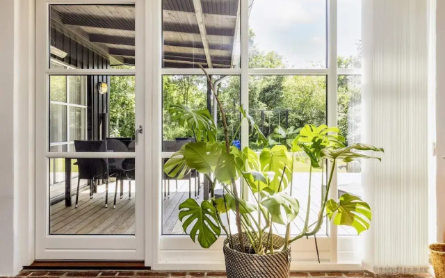 4 Star Holiday Home in Hals