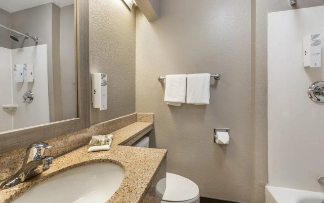 Red Roof Inn Erie – I-90