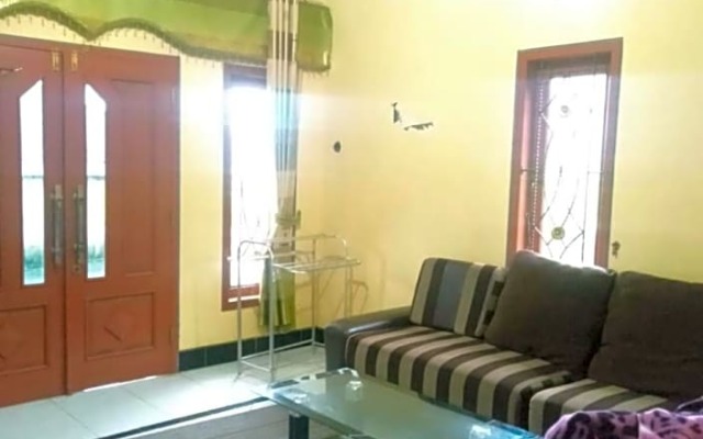Kurnia Pandawa Homestay Syariah by Luxury Degree