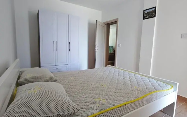 Luna Apartments