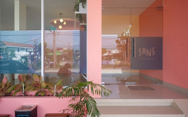 Sans Hotel Aurum Majapahit Semarang