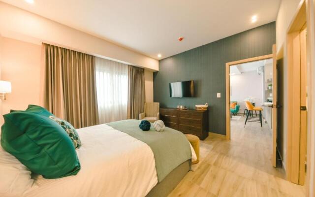 Fully Serviced Apartment at Regatta Living II 6C