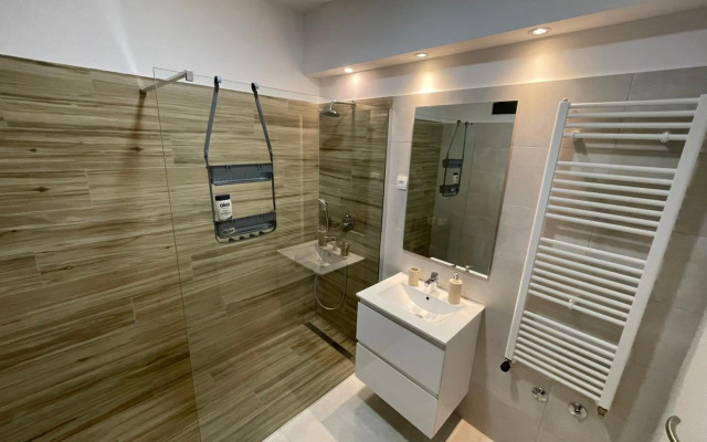 Seaside Villa - App 2