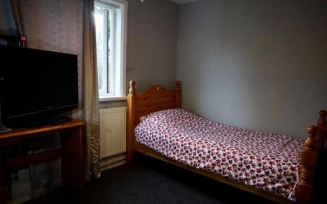Adnans Hotel